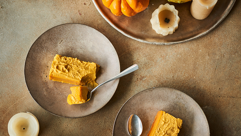 カボチャと濃厚バターを使った、 秋の味覚を目一杯楽しめるチーズケーキが数量限定で登場！